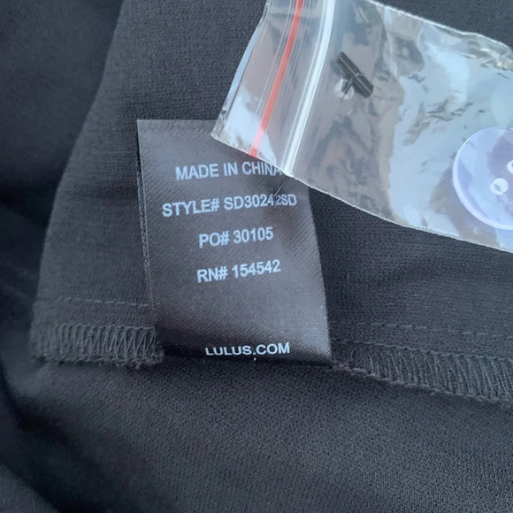 Lulu's Women’s Black Button-Up Short Sleeve Midi Cascading Ruffles Dress Size XS - Picture 14 of 15